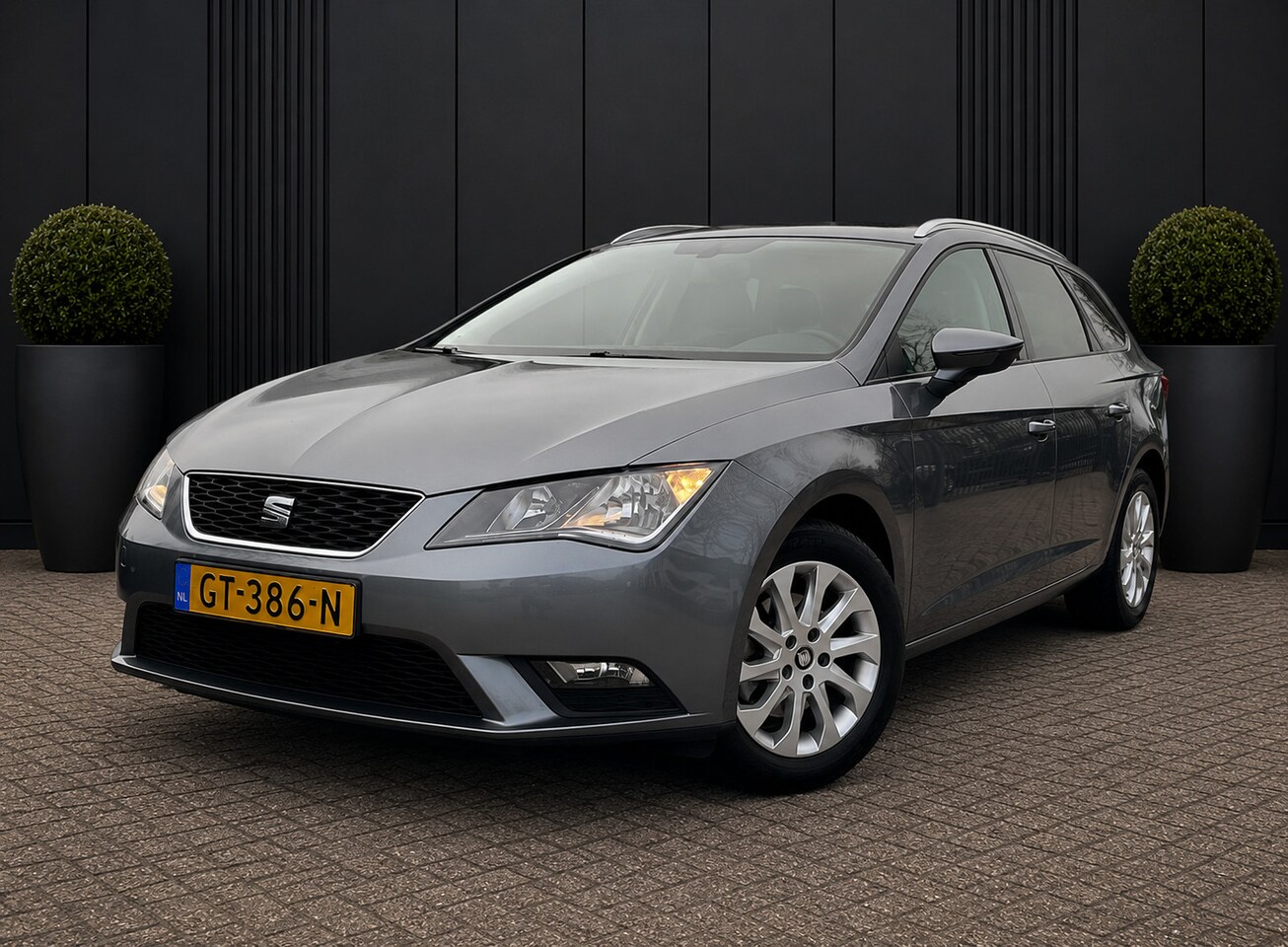 SEAT Leon ST - 1.2 TSI Style CLIMA CRUISE CTRL MF STUUR - AutoWereld.nl