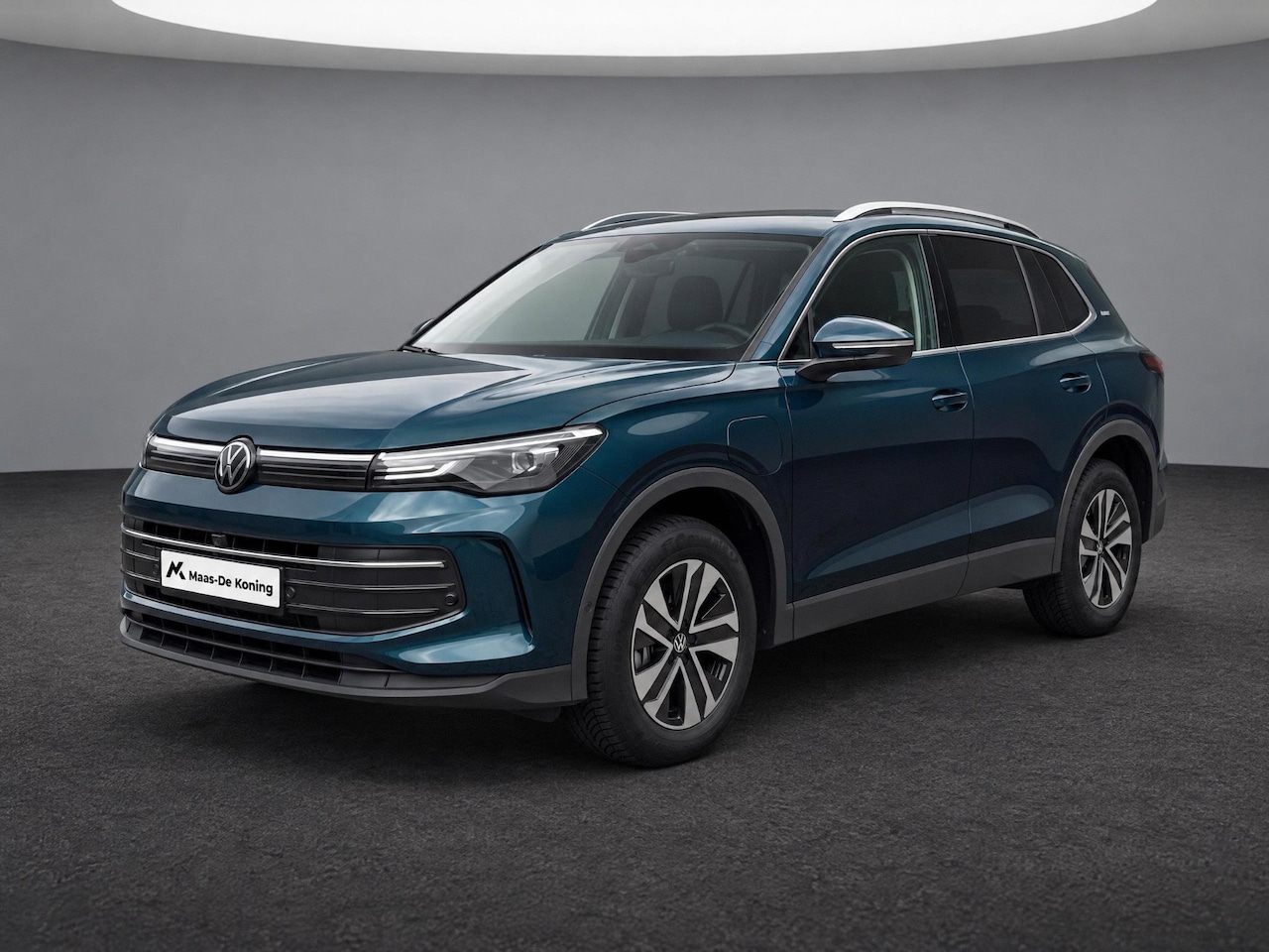 Volkswagen Tiguan - 1.5 eHybrid 204pk DSG Life · 360 Camera · Wegklapbare Trekhaak · Dodehoek Detectie · Stoel - AutoWereld.nl