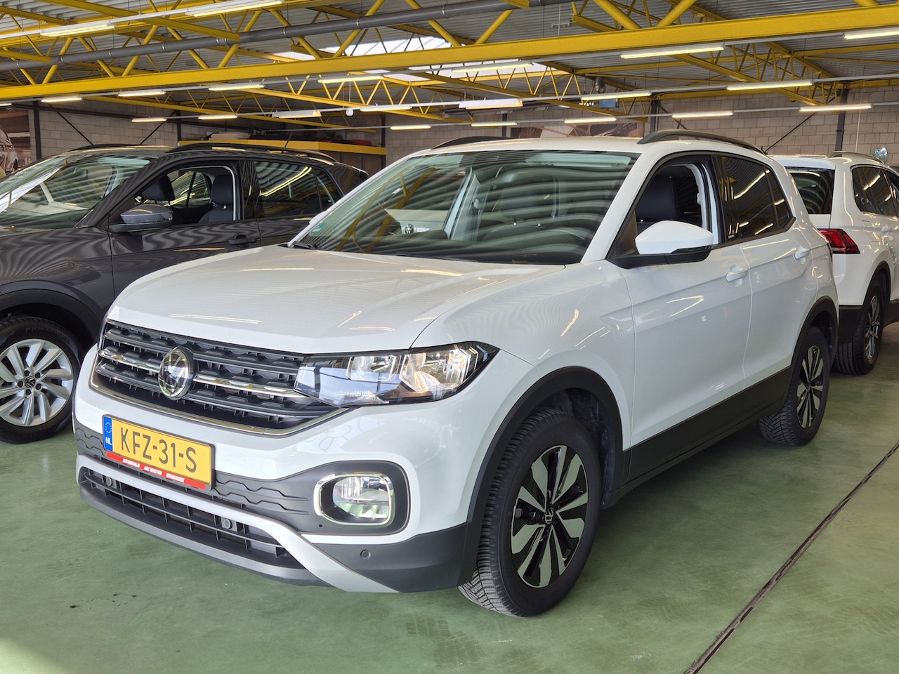 Volkswagen T-Cross - 1.0 TSI Life -110pk- Dodehoek sensor | Climate Control | Parkeersensoren | Rijklaarprijs i - AutoWereld.nl