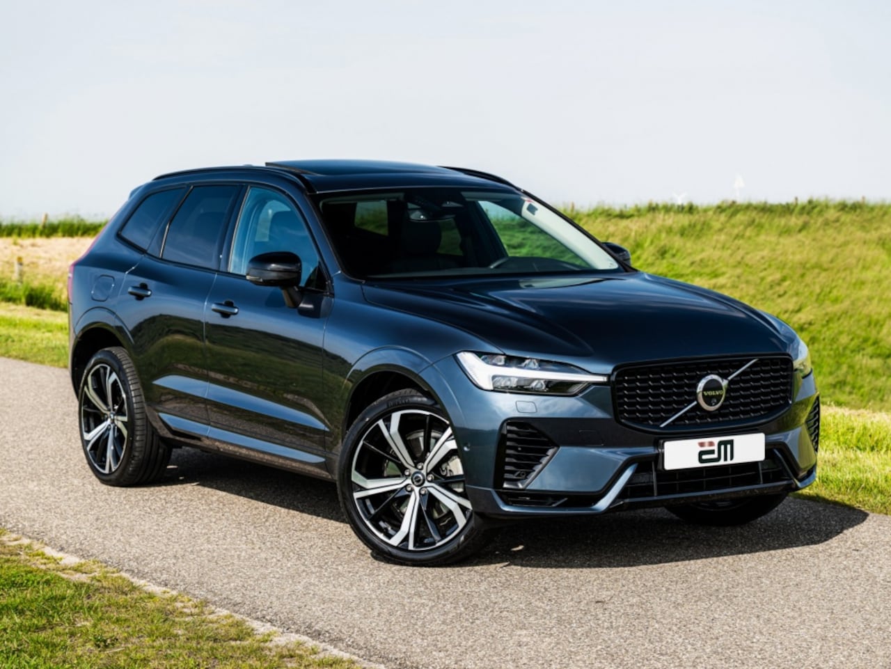 Volvo XC60 - 2.0 T8 PHEV AWD Polestar Pano Trekhaak ACC - AutoWereld.nl
