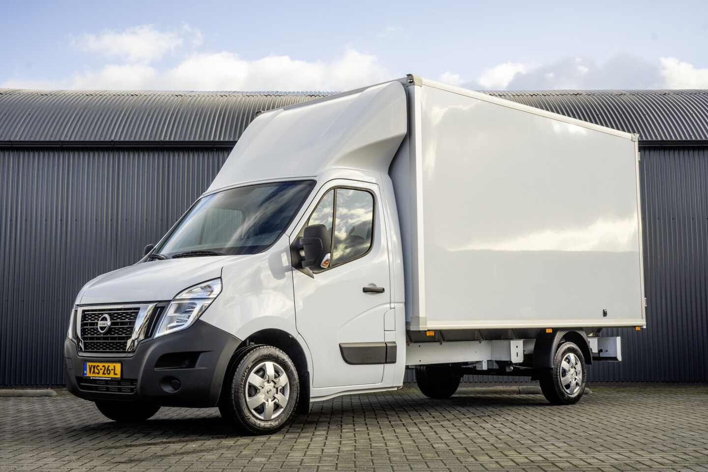 Nissan Interstar - **2.3 dCi Bakwagen met deuren | 164 PK | Euro 6 | Cruise | Airco | MF Stuur** - AutoWereld.nl