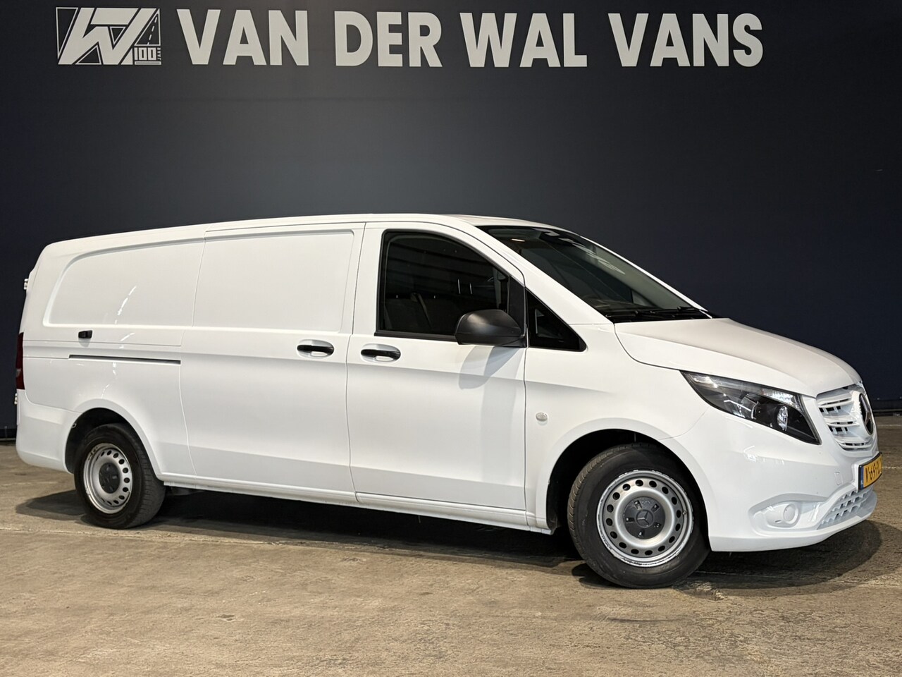 Mercedes-Benz Vito - 116 CDI 163pk L3H1 Euro6 Airco | Camera | Apple Carplay | Cruisecontrol | Stoelverwarming - AutoWereld.nl