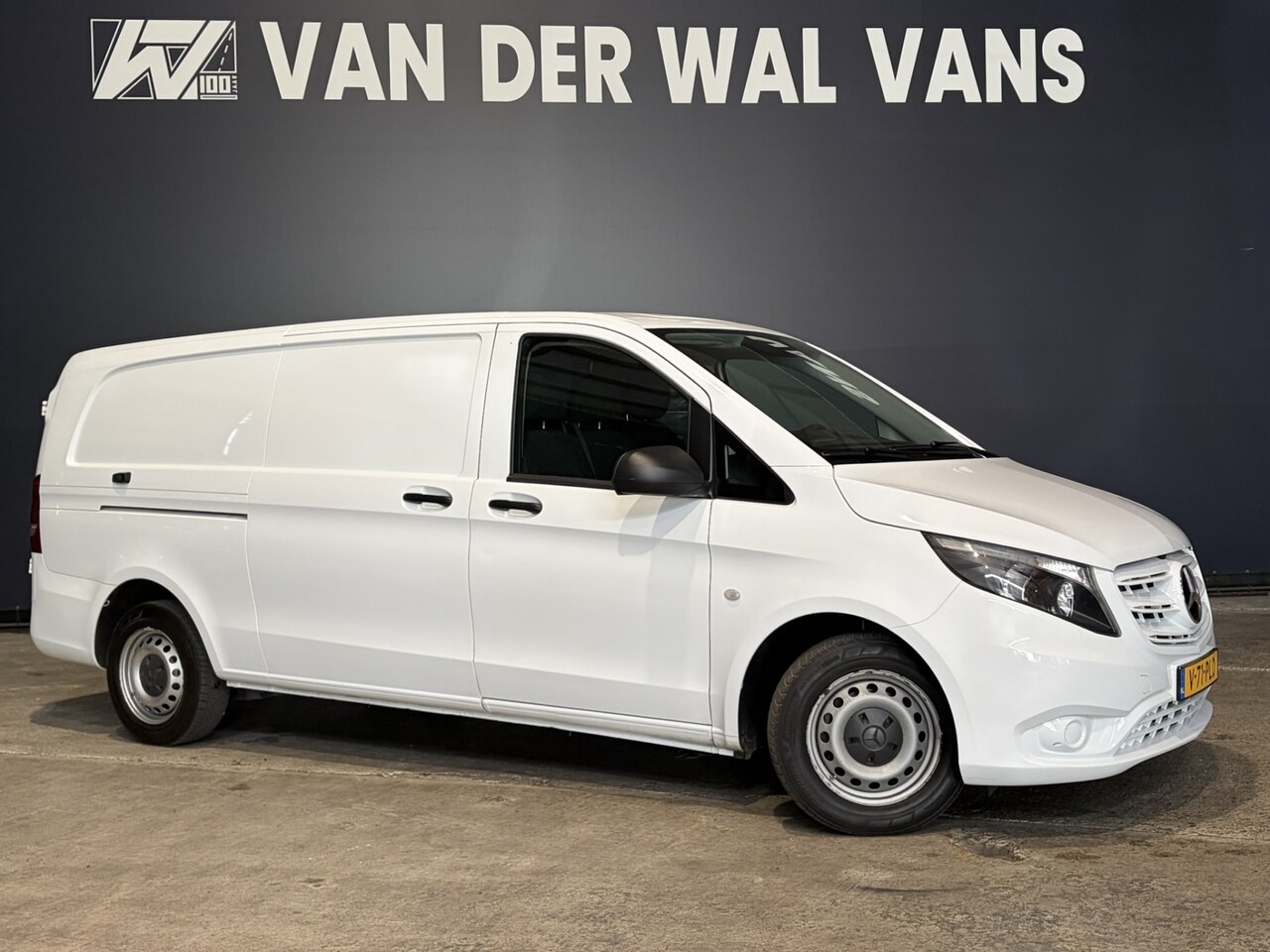 Mercedes-Benz Vito - 116 CDI 163pk L3H1 Euro6 Airco | Camera | Apple Carplay | Cruisecontrol | Stoelverwarming - AutoWereld.nl