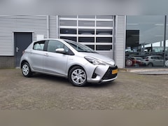 Toyota Yaris - 1.5 Hybrid Aspiration/Navigatie/Cruise/Camera/