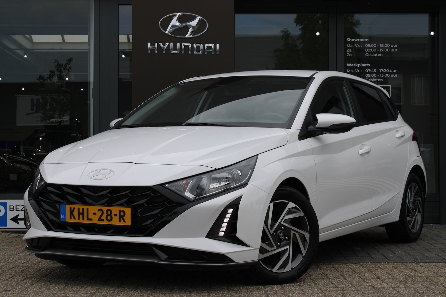 Hyundai i20 - 1.0 T-GDI Comfort Smart Automaat | Achteruitrijcamera | DAB ontvanger | Lichtmetalen velge - AutoWereld.nl