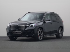 BMW iX1 - eDrive20 67 kWh M Sport Edition M sport pro | 19 inch | Travel pack Direct leverbaar