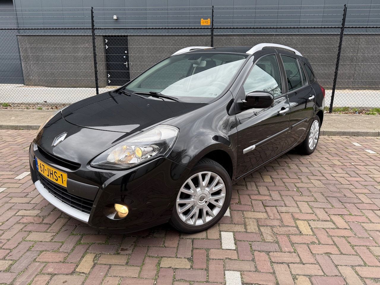 Renault Clio Estate - 1.2 TCE |Sélection| |Business Sport| |Navigatie| |CruiseControl| |Climatronic| - AutoWereld.nl