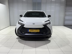 Toyota C-HR - 2.0 Plug-in Hybrid 220 Dynamic Apple carplay/anroid auto, 18'' lm velgen, Stoel/stuurwielv