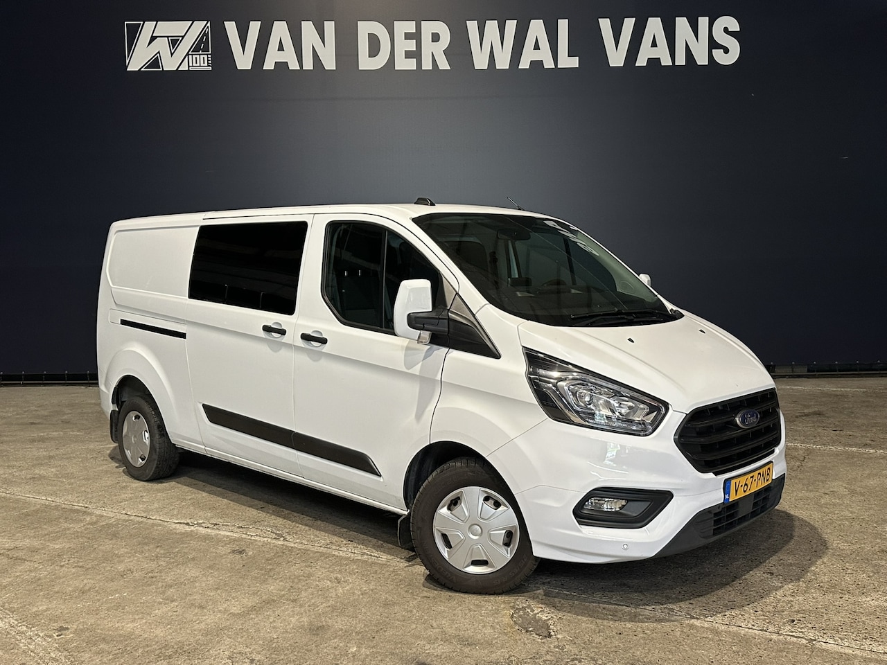 Ford Transit Custom - 2.0 TDCI 130pk L2H1 Dubbele Cabine Euro6 Airco | 6-Zits | Camera | Apple Carplay | Cruisec - AutoWereld.nl
