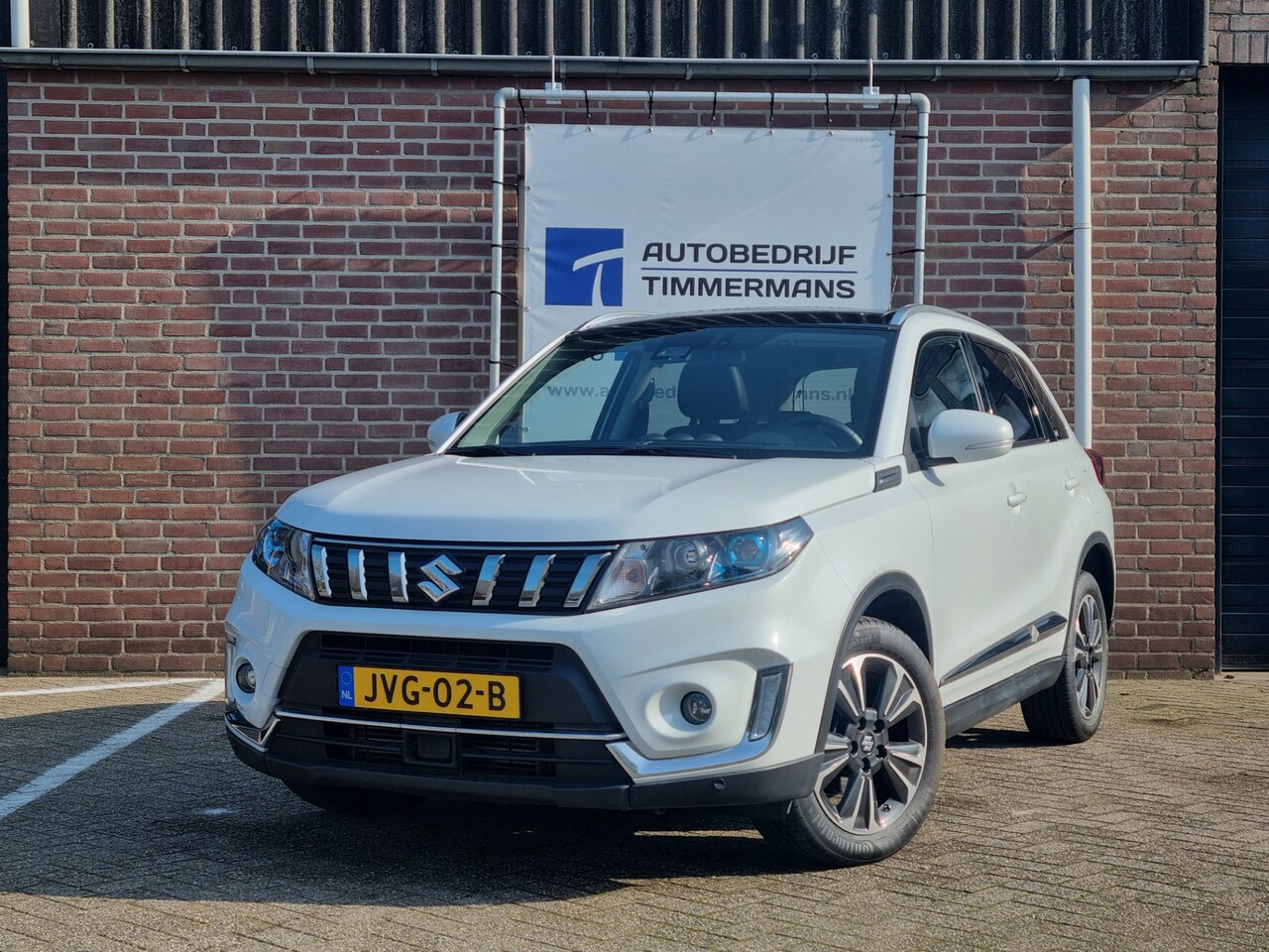 Suzuki Vitara - 1.4 Boosterjet Stijl Automaat Panoramadak - AutoWereld.nl