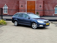 Skoda Octavia Combi - 1.4 TSI Greentech Elegance Business Line / 1e Eigenaar / Nieuwe Apk / Navi / Stoelverwarmi