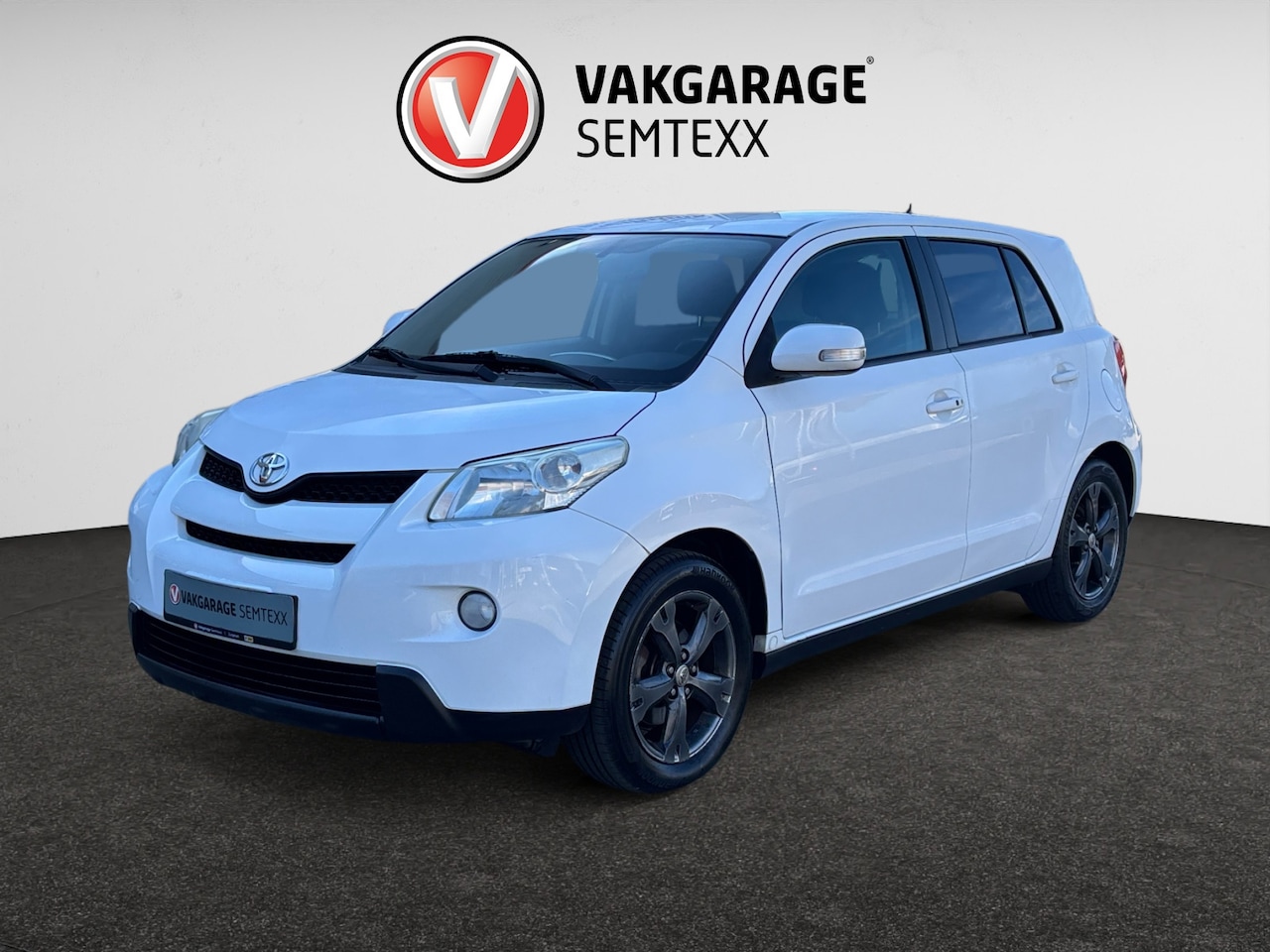 Toyota Urban Cruiser - 1.3 VVT-i Dynamic | Clima | Org. NL | Keyless Entry | Boordcomputer | Best. Stoel Verstelb - AutoWereld.nl