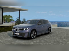 BMW iX3 - 40 eDrive M Sport / Panoramadak / Trekhaak / M Sportstoelen / Head-Up / Parking Assistant