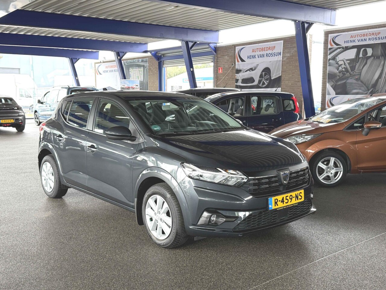 Dacia Sandero - 1.0 TCe 90 Essential Airco | Carplay | PDC | Cruise control | NAP. - AutoWereld.nl