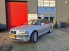 BMW 3-serie Touring - 320i Executive Aut.*Leer*Navi* YOUNTIMER 25jaar