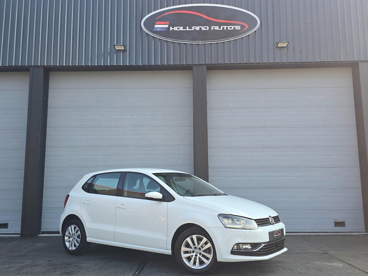 Volkswagen Polo - 1.2 TSI Highline 1.2 TSI Highline, nette staat, goed rijdend, nieuwe ketting - AutoWereld.nl