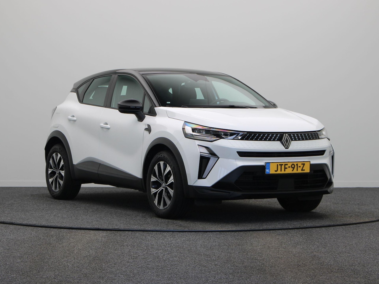Renault Captur - TCe 90pk | 17" LMV | Stoelverwarming | Achteruitrijcamera | - AutoWereld.nl