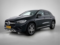 Mercedes-Benz GLA-Klasse - 250 e Progressive Plug-In Hybride | Dode Hoek Ass | Stoelverwarming | Augmented Reality |