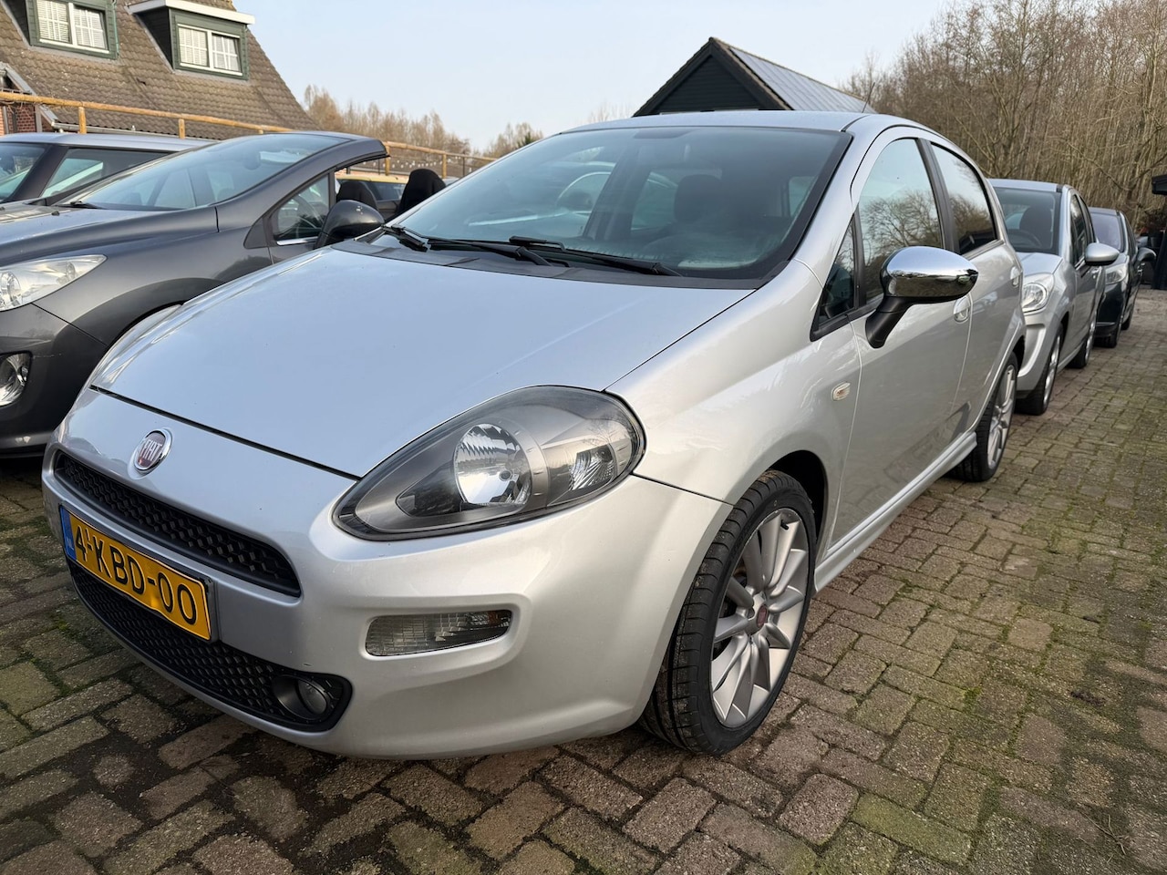 Fiat Punto Evo - 0.9 TwinAir Sport Nieuwe APK t/m 02-03-2027 - AutoWereld.nl