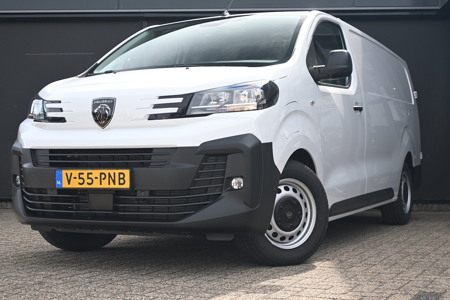 Peugeot e-Expert - EV L3 75 kWh DEMO-DEAL! Tot 8 Jaar Garantie! | Navigatie | Betimmering | Achteruitrijcamer - AutoWereld.nl