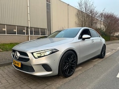 Mercedes-Benz A-klasse - 180 Business Solution automaat , achteruit camera , nap nieuwe apk