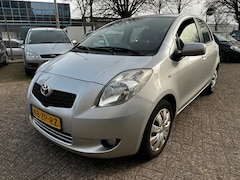 Toyota Yaris - 1.3 VVTi Sol MMT, automaat, nap