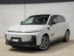 Leapmotor B10 - Design Hybrid EV 18.8 kWh | Pano | Camera | Carplay | Navi