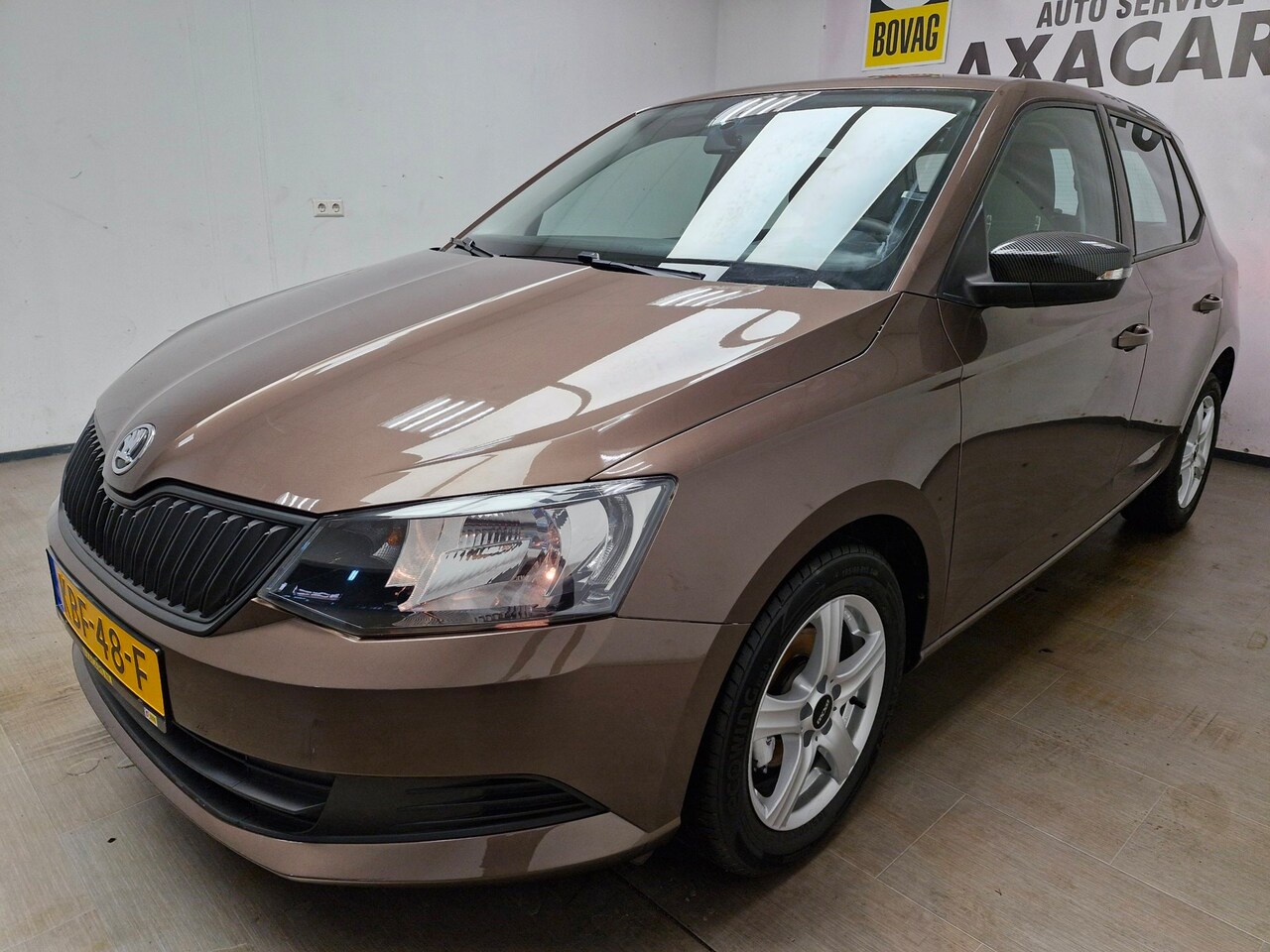 Skoda Fabia - 1.0 Active KM GARANTIE ! BOVAG GARANTIE ! NIEUWE APK ! - AutoWereld.nl