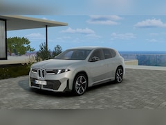 BMW iX3 - 40 eDrive M Sport / Trekhaak / M Sportstoelen / Extra getint glas achter / Stoelverwarming