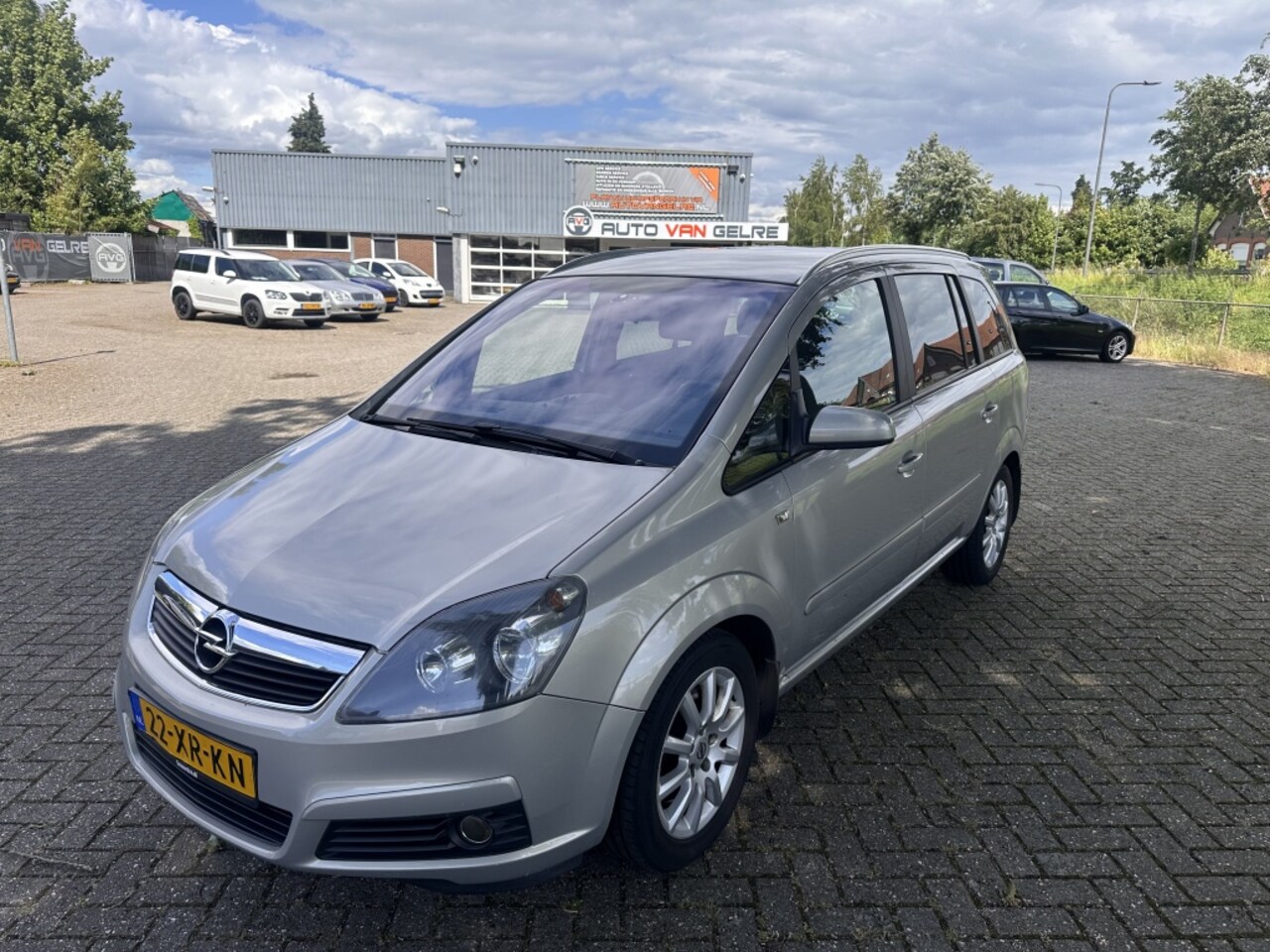 Opel Zafira - 2.2 Automaat 7 Persoons Airco Trekhaak - AutoWereld.nl