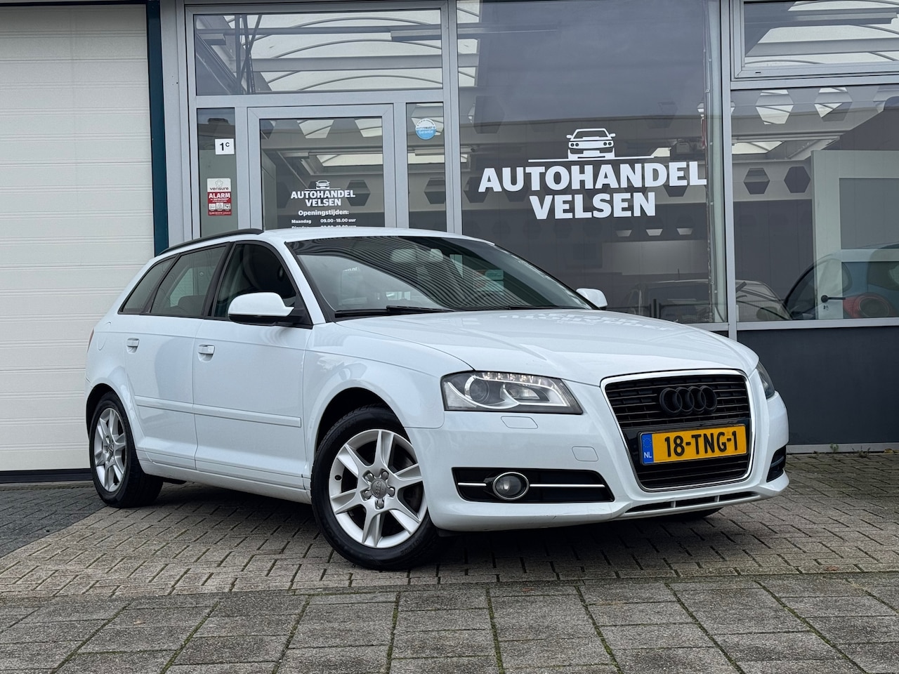 Audi A3 Sportback - 1.4 TFSI Attraction Advance Navi pdc - AutoWereld.nl