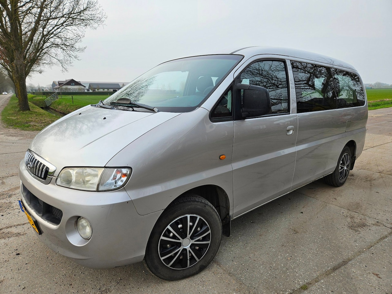 Hyundai H-1 - OP1AN/ airco/ 9 persoons/ long model - AutoWereld.nl