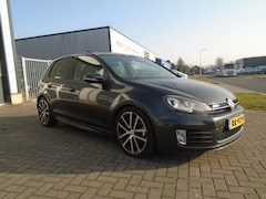 Volkswagen Golf - 2.0 GTD NAVI CLIMA DSG KEYLESS