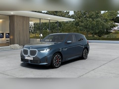 BMW X3 - 30e xDrive M Sport Automaat / Panoramadak / Trekhaak / Sportstoelen / Adaptieve LED / Comf