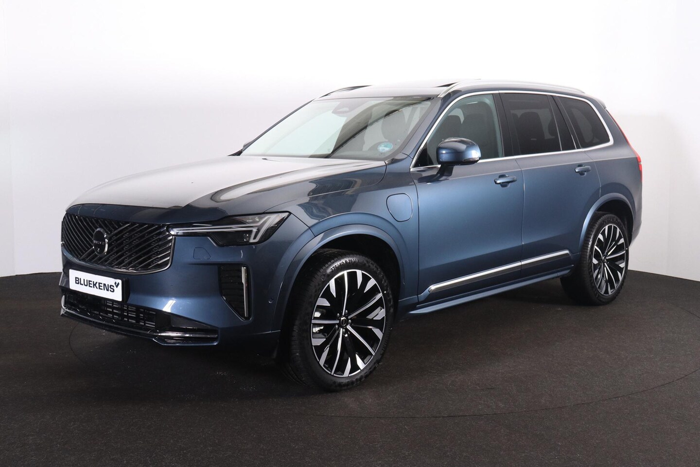 Volvo XC90 - T8 Recharge AWD Plus Bright - Panorama/schuifdak - IntelliSafe Assist & Surround - 360º Ca - AutoWereld.nl