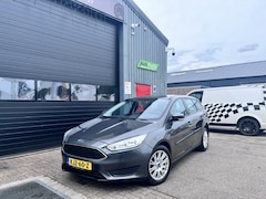 Ford Focus Wagon - 1.0 Lease ed. Trekh|Stuur+stoelverw|Airco|Carkit