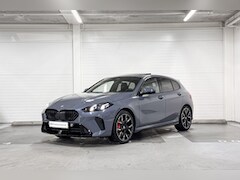 BMW 1-serie - 120 | M-Sport Pro | Premium Pack | Driving Assistant | Panoramadak | Comfort Access | Huis