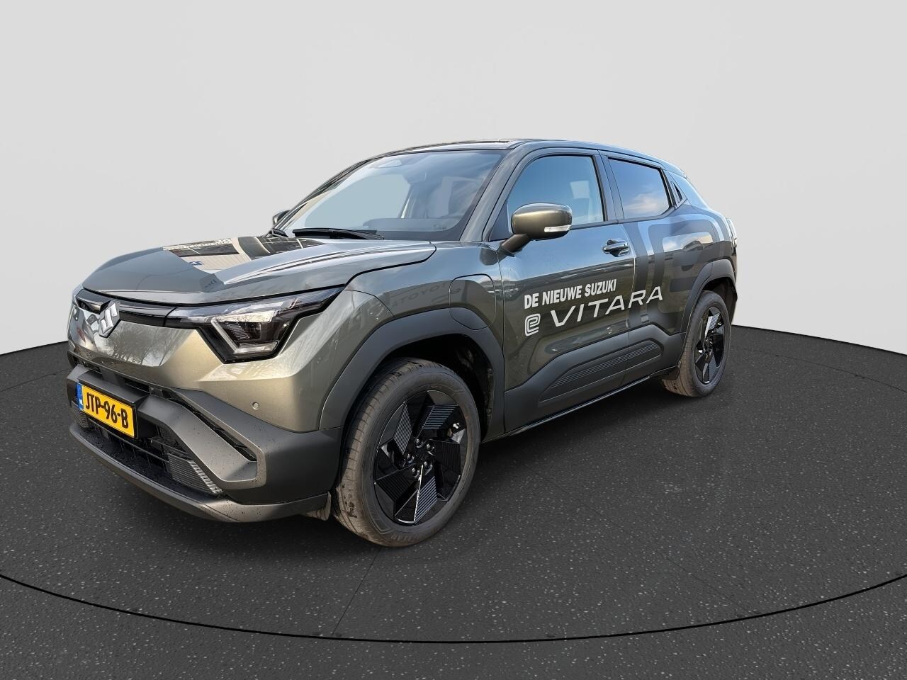 Suzuki e Vitara - Select 61 kWh | Rijklaar | Demo | - AutoWereld.nl