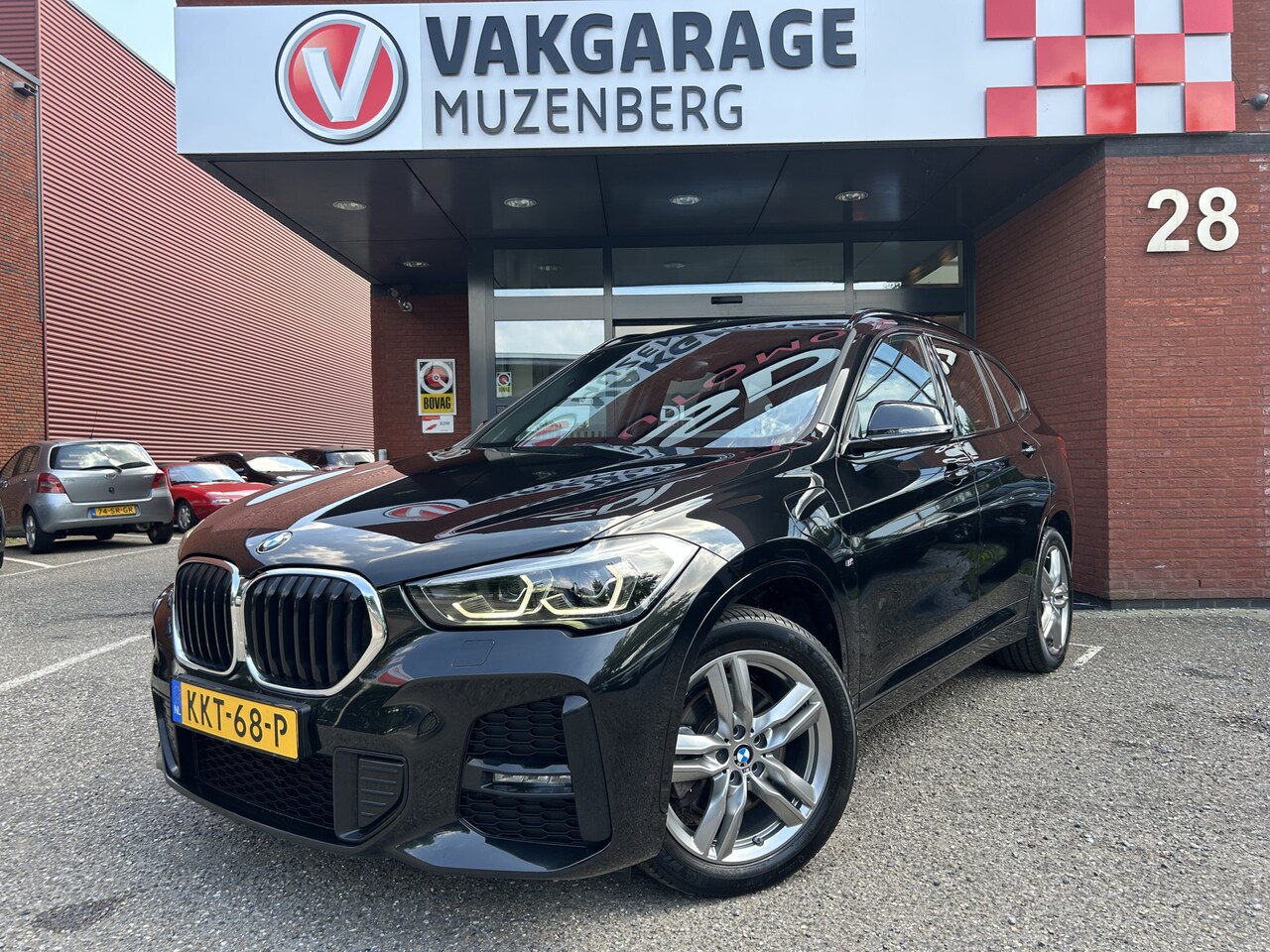 BMW X1 - xDrive25e Executive M-Sport // FULL LED // NAVI // SPORTSTOELEN + STOELVERWARMING // PDC / - AutoWereld.nl