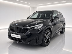 BMW iX1 - xDrive30 Launch Edition 67 kWh | M-Sport | Trekhaak | Stoelverwarming