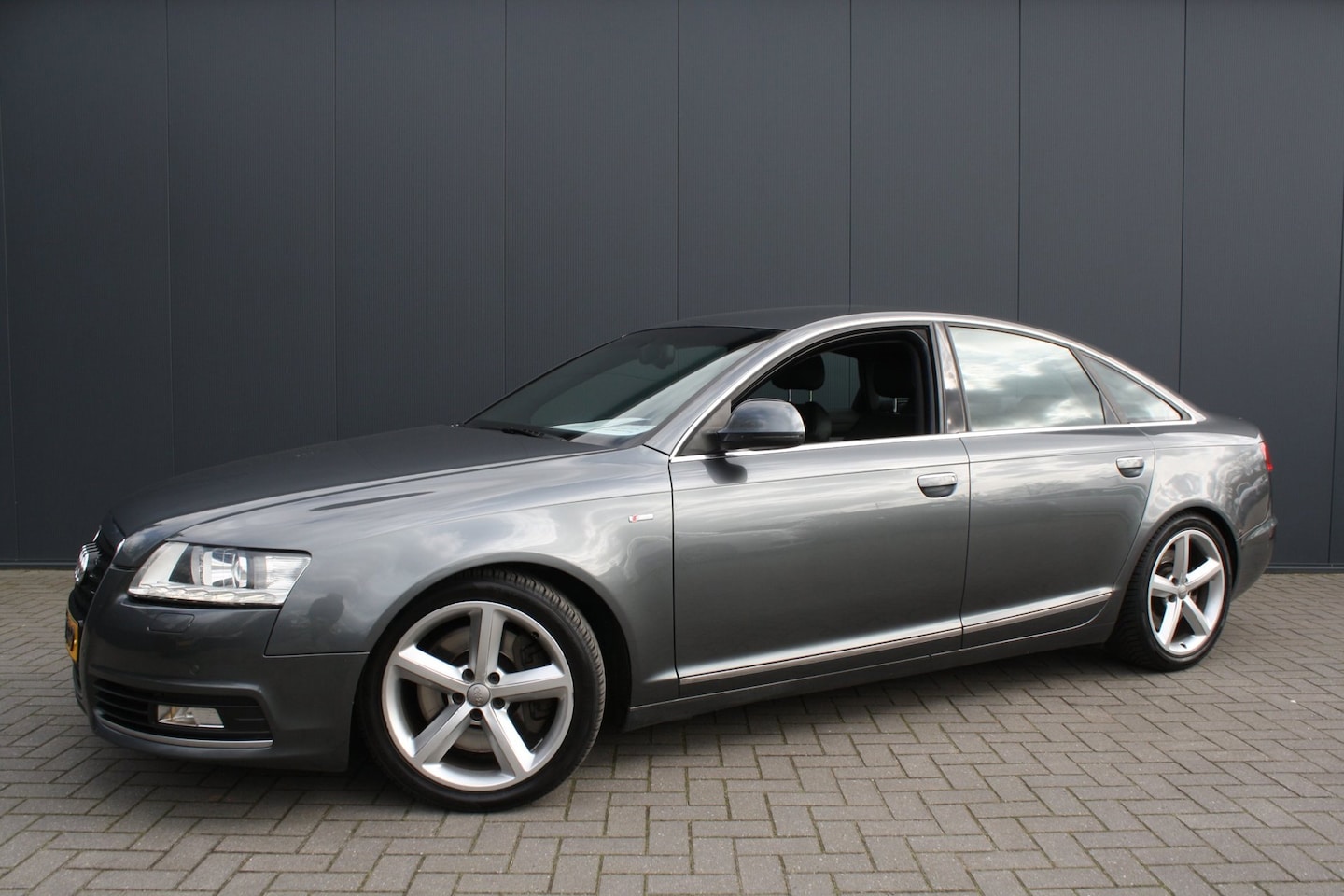 Audi A6 Limousine - 3.0 TDI quattro S edition -TREKHAAK - LEER - AutoWereld.nl