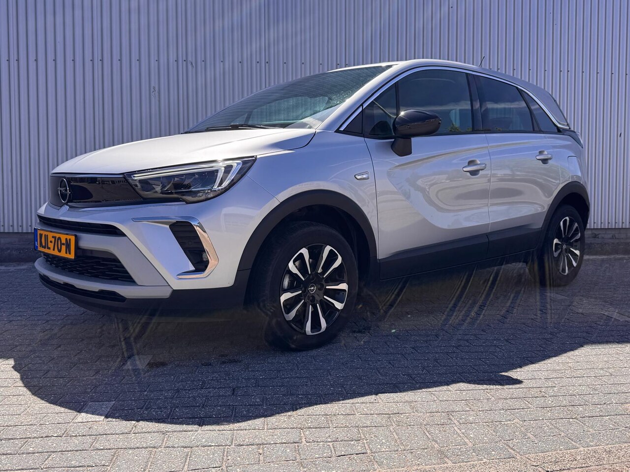 Opel Crossland - 1.2 Turbo 130PK Elegance Automaat | Navigatie | AGR-Bestuurdersstoel | Camera | Parkeersen - AutoWereld.nl
