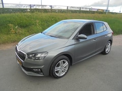 Skoda Fabia - Fabia 1.0 benzine 5 deurs Automaat airco lmv 13.000km