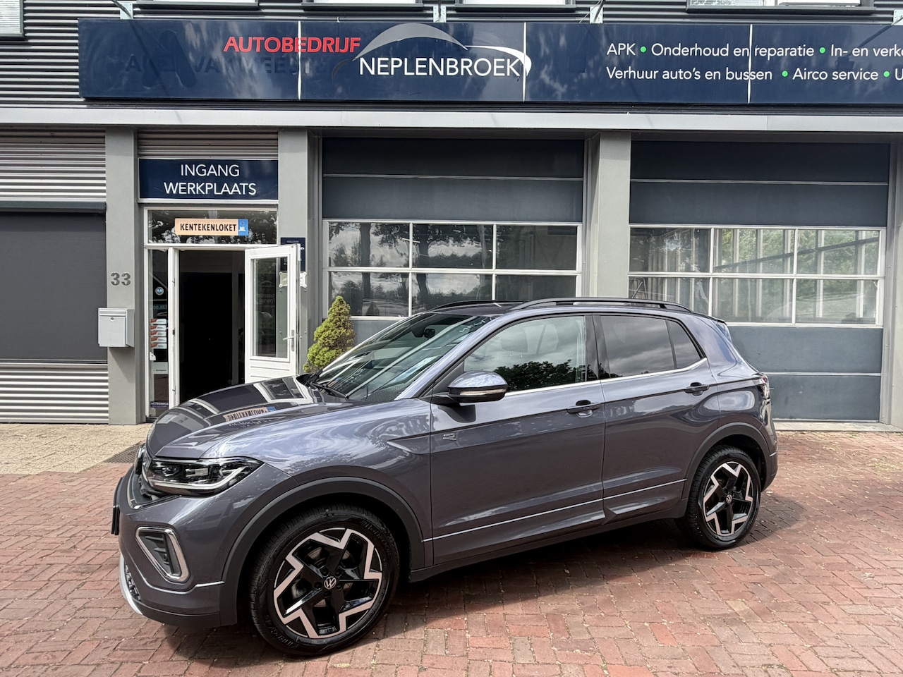 Volkswagen T-Cross - 1.5 TSI R-Line Edition AFN. TREKH. - CAMERA - AD. CRUISE 2025 km 23.000 - AutoWereld.nl