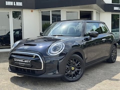 MINI Electric - Cooper SE Yours | LEDER | PANORAMADAK | CAMERA | CLIMAAT CONTROL