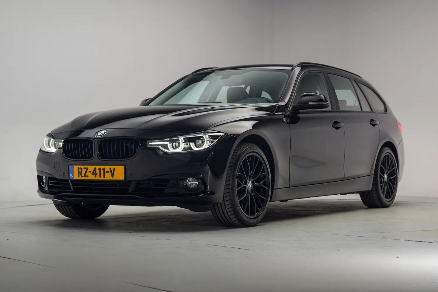 BMW 3-serie Touring - 318i Executive Aut [ Xenon Climate Cruise Navi ] - AutoWereld.nl