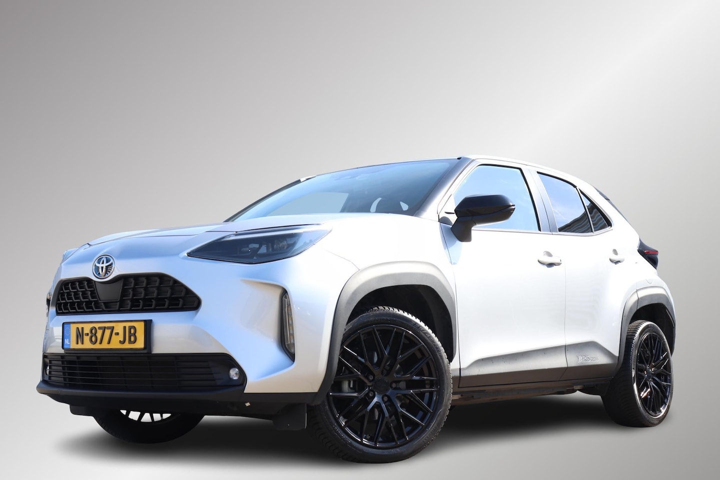 Toyota Yaris Cross - 1.5 Hybrid First Edition 1.5 Hybrid First Edition, LM velgen, Apple Carplay / Android Auto, Cruise Control, Camera! - AutoWereld.nl