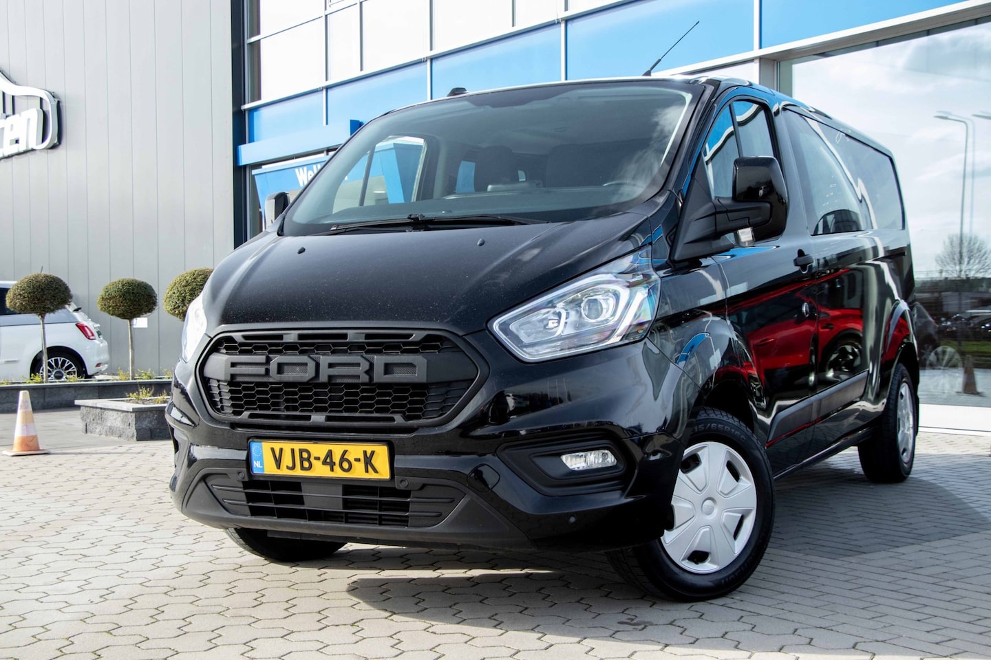 Ford Transit Custom - 320 2.0 TDCI L2H1 Trend Dub.Cabine | Camera | Navigatie | AndroidAuto/CarPlay - AutoWereld.nl