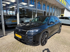 Volkswagen T-Roc - 1.5 TSI MILD HYBRID R-Line 150PK / ACHTERUITRIJCAMERA / ELEKT ACHERKLEP