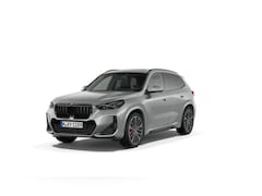 BMW X1 - sDrive20i M Sportpakket Pro | Innovation Pack | Travel Pack | Panoramadak | Verwarmd stuur